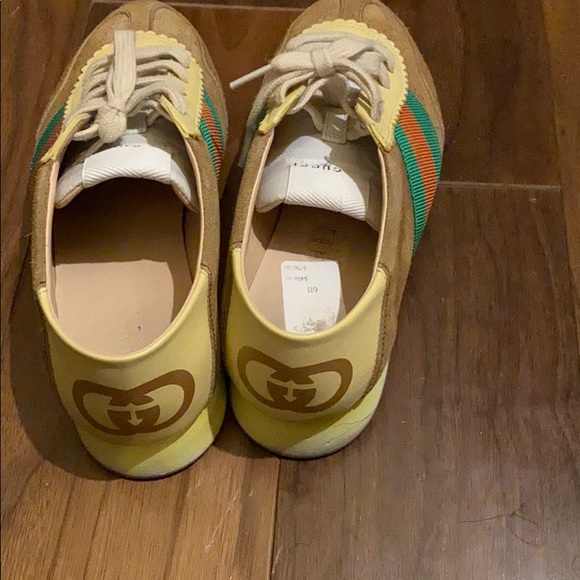 Gucci sneakers ❌❌❌SOLD❌❌❌ - Picture 2 of 4